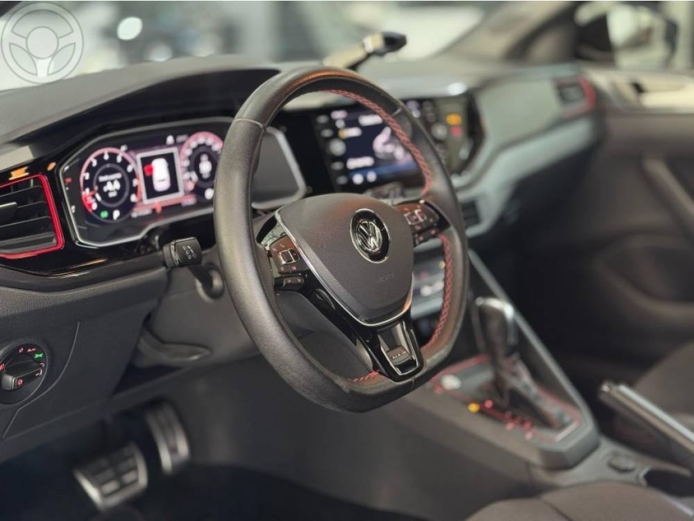 VOLKSWAGEN - POLO 1.4 GTS 16V TURBO FLEX 4P AUTOMÁTICO - 2021/2021 - BRANCA - R$ 119.900,00