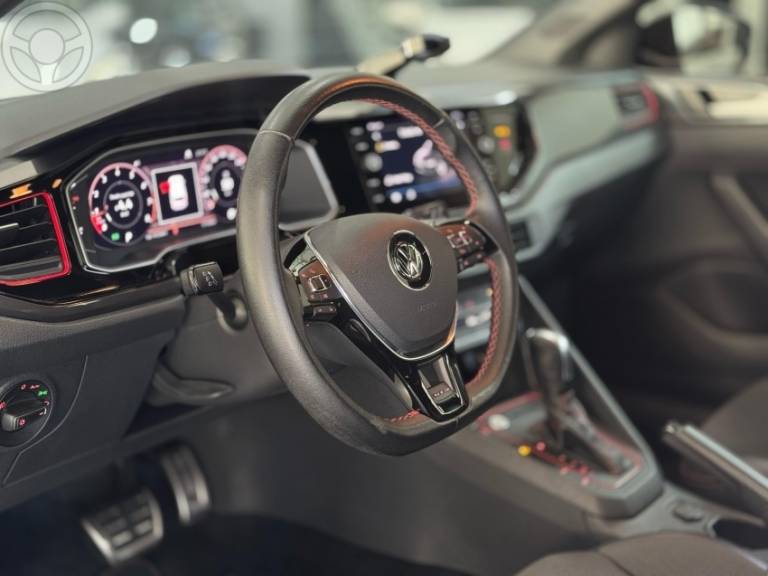 VOLKSWAGEN - POLO 1.4 GTS 16V TURBO FLEX 4P AUTOMÁTICO - 2021/2021 - BRANCA - R$ 119.900,00