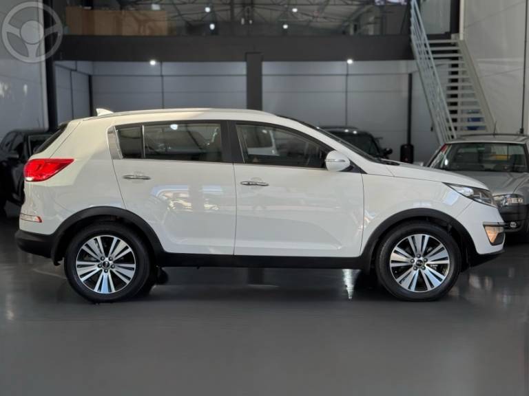 KIA MOTORS - SPORTAGE 2.0 EX 4X2 16V FLEX 4P AUTOMÁTICO - 2014/2014 - BRANCA - R$ 92.900,00