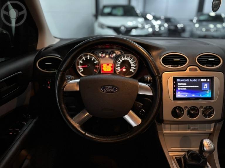 FORD - FOCUS 1.6 GLX 8V FLEX 4P MANUAL - 2012/2012 - CINZA - R$ 47.900,00