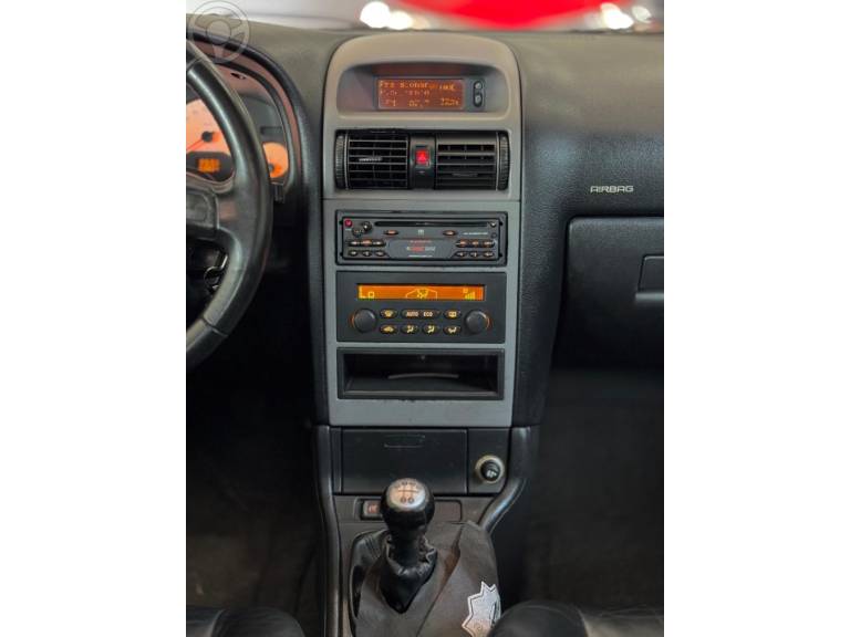 CHEVROLET - ASTRA 2.0 SFI GSI 16V 4P MANUAL - 2005/2005 - PRETA - R$ 49.900,00