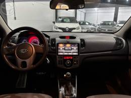 KIA MOTORS - CERATO 1.6 SX3 16V 4P AUTOMÁTICO - 2012/2012 - BRANCA - R$ 57.900,00