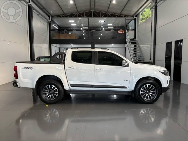 CHEVROLET - S10 2.8 LTZ 4X4 CD TURBO DIESEL 4P AUTOMÁTICO - 2021/2021 - BRANCA - R$ 176.900,00