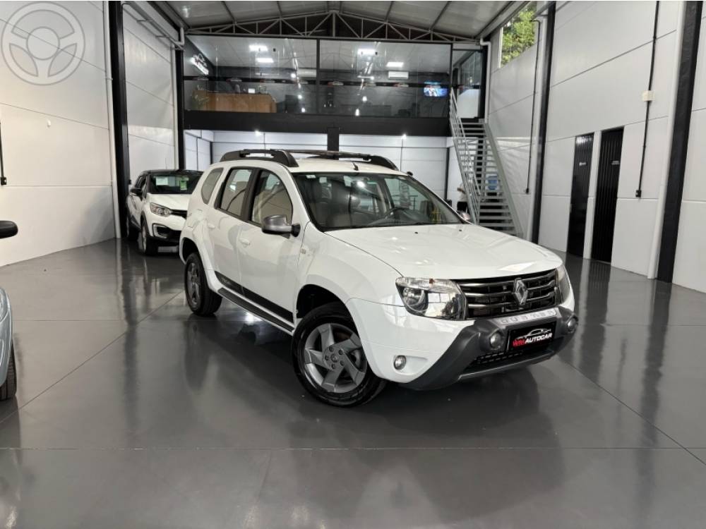 RENAULT - DUSTER 2.0 TECH ROAD II 4X2 16V FLEX 4P AUTOMÁTICO - 2014/2014 - BRANCA - R$ 55.900,00