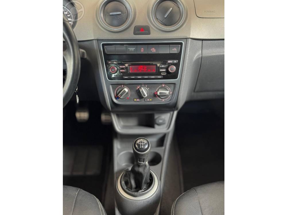 VOLKSWAGEN - SAVEIRO 1.6 CROSS CE 16V FLEX 2P MANUAL - 2015/2015 - BRANCA - R$ 67.900,00