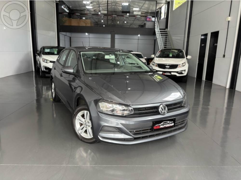 VOLKSWAGEN - POLO 1.0MPI TOTAL FLEX MANUAL - 2019/2019 - CINZA - R$ 67.900,00