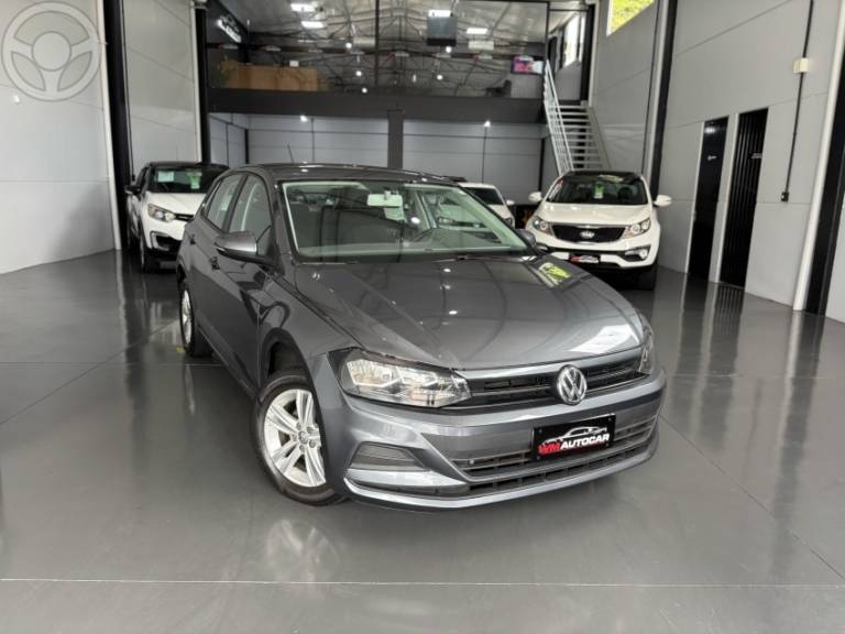 VOLKSWAGEN - POLO 1.0MPI TOTAL FLEX MANUAL - 2019/2019 - CINZA - R$ 67.900,00