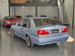 VOLKSWAGEN - SANTANA 2.0 MI COMFORTLINE 8V 4P MANUAL - 2001/2002 - AZUL - R$ 28.900,00