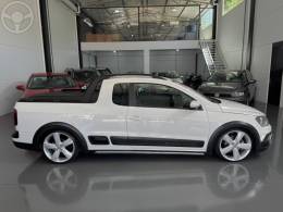 VOLKSWAGEN - SAVEIRO 1.6 CROSS CE 16V FLEX 2P MANUAL - 2015/2015 - BRANCA - R$ 67.900,00