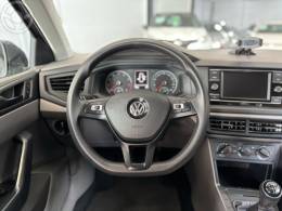 VOLKSWAGEN - POLO 1.0MPI TOTAL FLEX MANUAL - 2019/2019 - CINZA - R$ 67.900,00