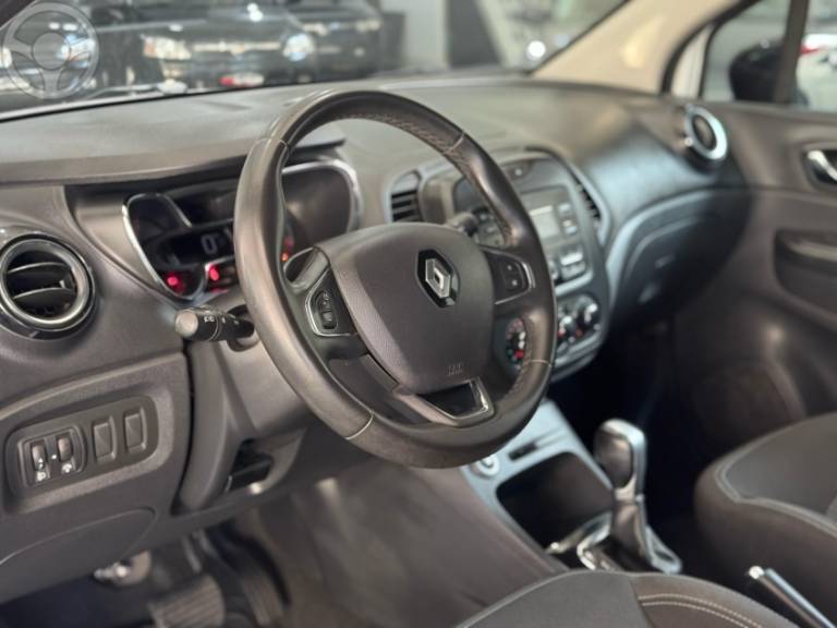 RENAULT - CAPTUR 1.6 LIFE 16V FLEX 4P AUTOMÁTICO - 2018/2018 - BRANCA - R$ 74.900,00