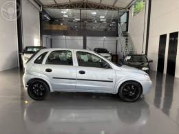 CHEVROLET - CORSA 1.4 MPFI MAXX 8V FLEX 4P MANUAL - 2008/2009 - PRATA - R$ 30.900,00