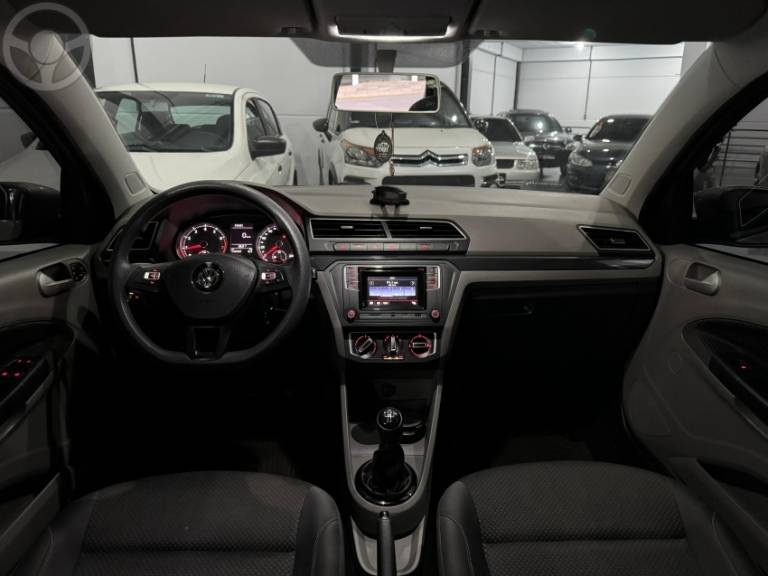 VOLKSWAGEN - GOL 1.6 MSI TOTALFLEX COMFORTLINE 4P MANUAL - 2017/2017 - CINZA - R$ 55.900,00