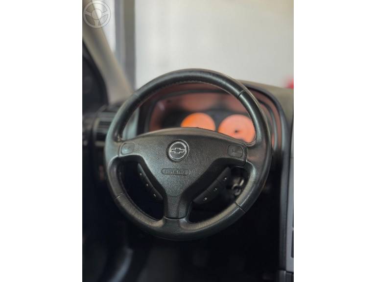 CHEVROLET - ASTRA 2.0 SFI GSI 16V 4P MANUAL - 2005/2005 - PRETA - R$ 49.900,00