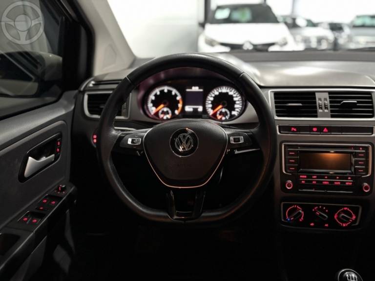 VOLKSWAGEN - FOX 1.6 MSI COMFORTLINE 8V FLEX 4P MANUAL - 2017/2017 - BRANCA - R$ 59.900,00