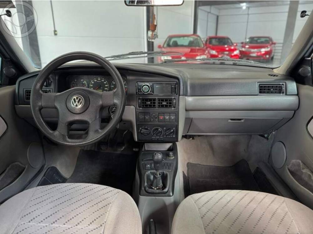 VOLKSWAGEN - SANTANA 2.0 MI COMFORTLINE 8V 4P MANUAL - 2001/2002 - AZUL - R$ 28.900,00