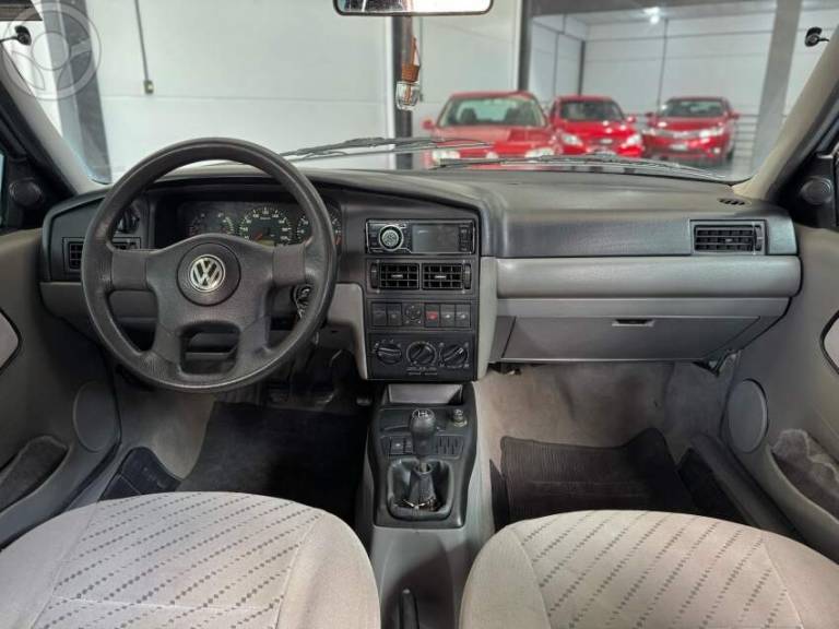 VOLKSWAGEN - SANTANA 2.0 MI COMFORTLINE 8V 4P MANUAL - 2001/2002 - AZUL - R$ 28.900,00