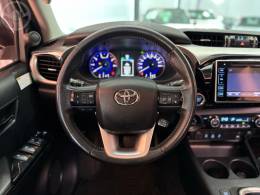 TOYOTA - HILUX 2.8 SRX 4X4 CD 16V DIESEL 4P AUTOMÁTICO - 2017/2017 - CINZA - R$ 189.900,00
